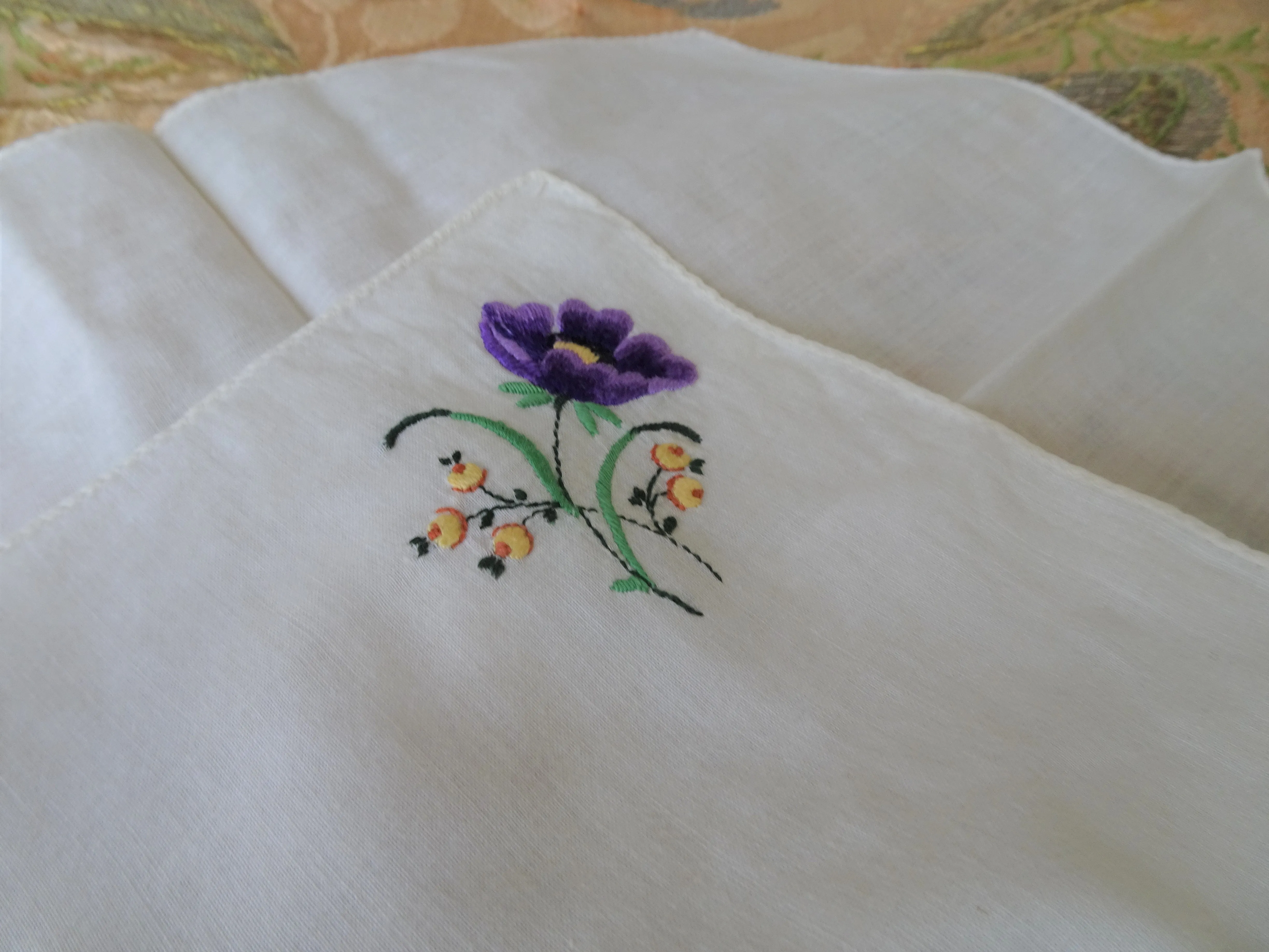 RESERVED PRETTY Hand Embroidered Vintage Hanky, Purple Flower, Handkerchief,Hankie,Collectible Vintage Hankies