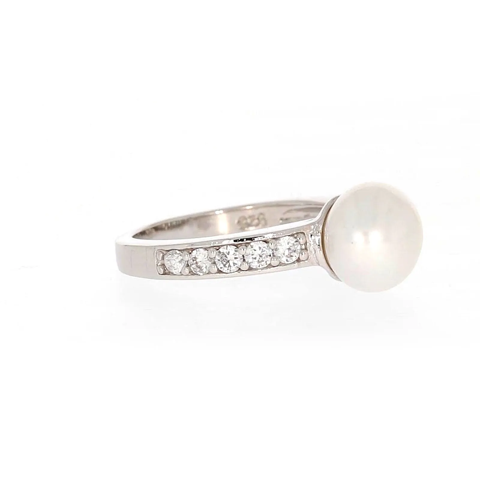 Sterling Silver 8-9mm Fresh Water Pearl and Cubic Zirconia Ring